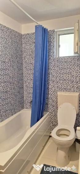 Apartament cu 3 camere decomandat în Tunari