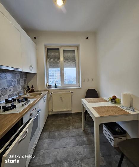 Apartament 2 camere ultracentral Pia?a 1 Decembrie Langa Oradea Plaza - 2
