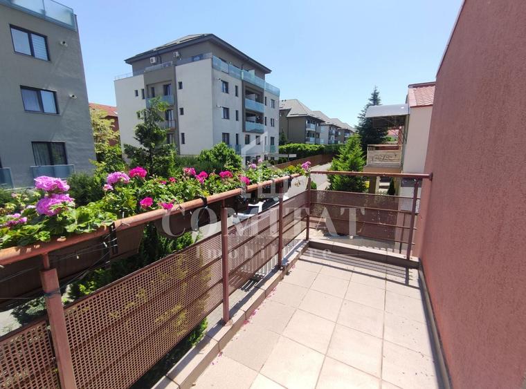Duplex cu 4 camere cu Canalizare în Bună Ziua