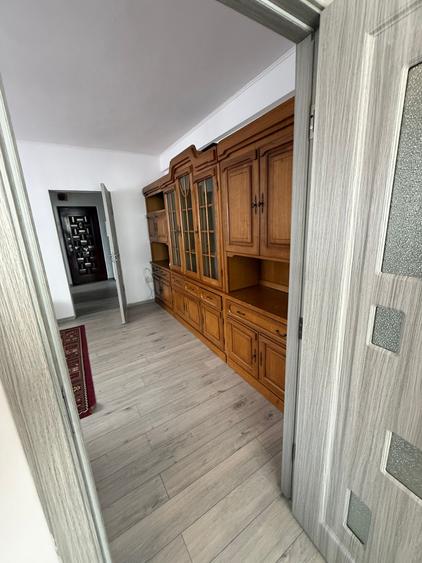 Apartament cu 2 camere în 9 Mai
