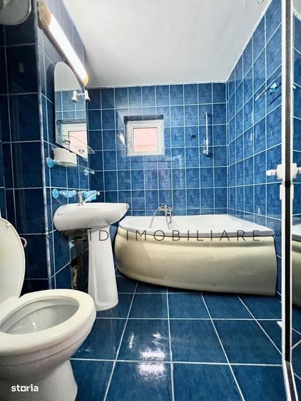 Apartament cu 2 camere decomandat în Micro 21