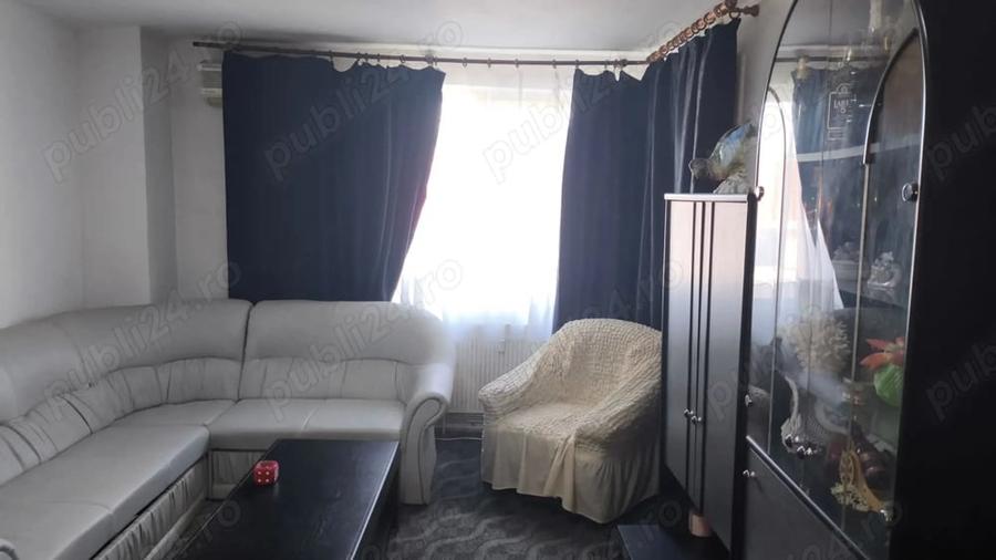 Apartament cu 5 camere decomandat în Central