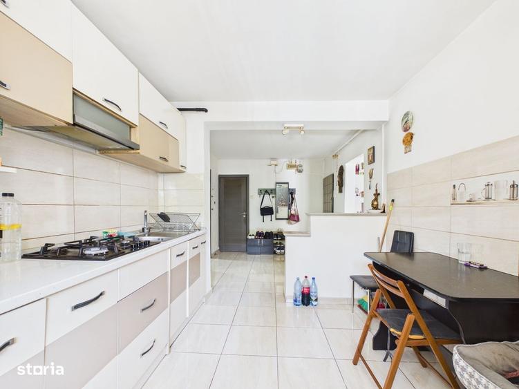 Apartament 4 camere decomandat | Parter | Metrou la 7 minute | - 1