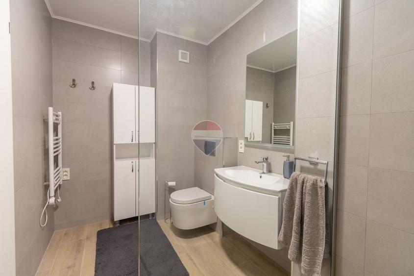 Apartament cu 2 camere semidecomandat, mobilat în Iris