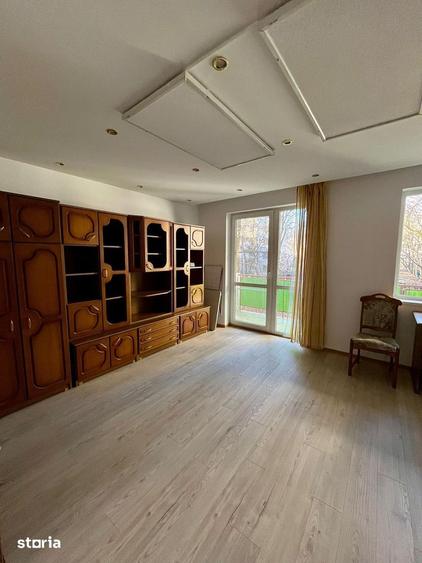 Apartament cu 3 camere, mobilat în Plopilor