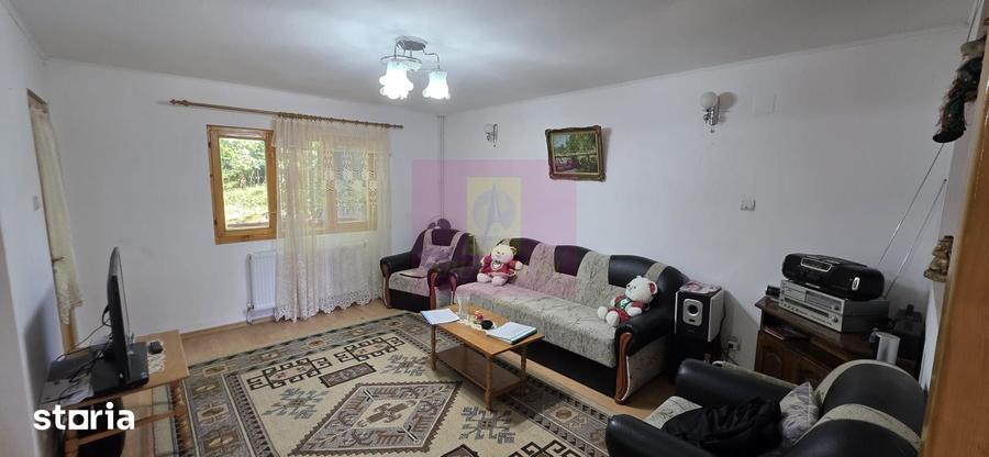 Casă cu 4 camere cu Teren 355 Mp în Central