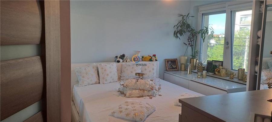 Apartament cu 2 camere nedecomandat, mobilat în Central