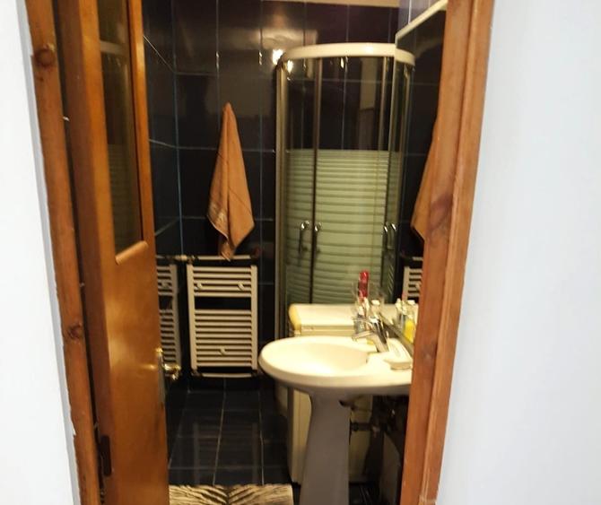Garsonieră decomandată în Unirii