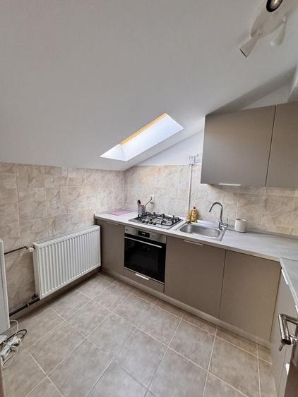 Apartament cu 3 camere decomandat în Zamora