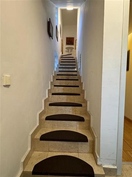 Duplex cu 4 camere cu Piscina în Titan