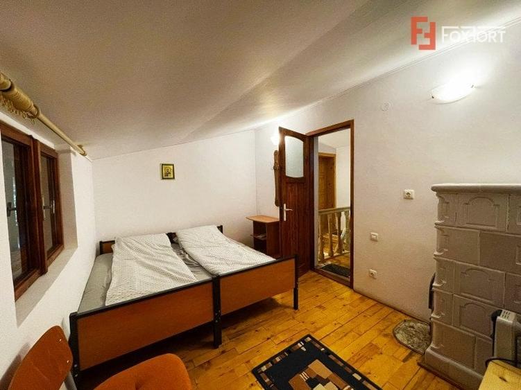 Casă individuală cu 5 camere cu Teren 400 Mp în Râu de Mori