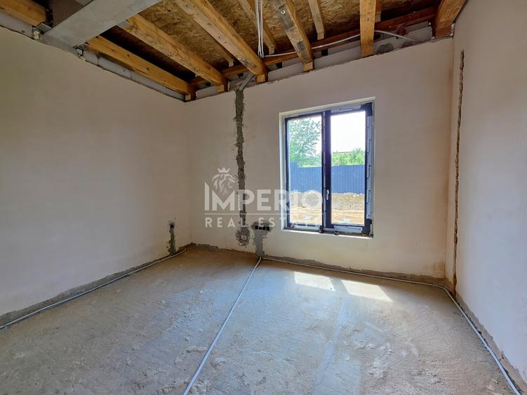 Casă individuală cu 6 camere cu Garaj în Sălicea