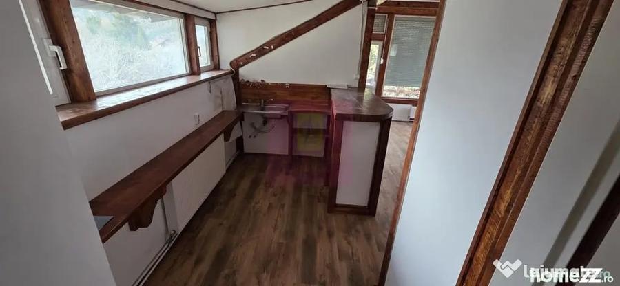 Casă cu 5 camere cu Teren 251 Mp în Zamora