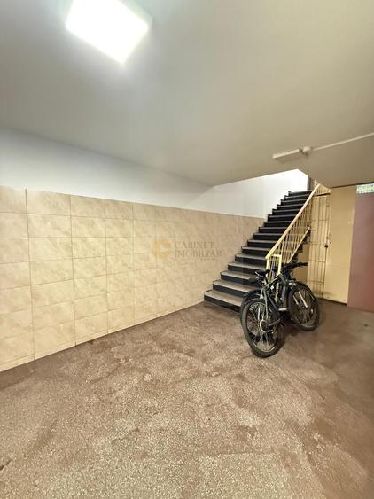 Apartament cu 3 camere decomandat, mobilat în Titulescu