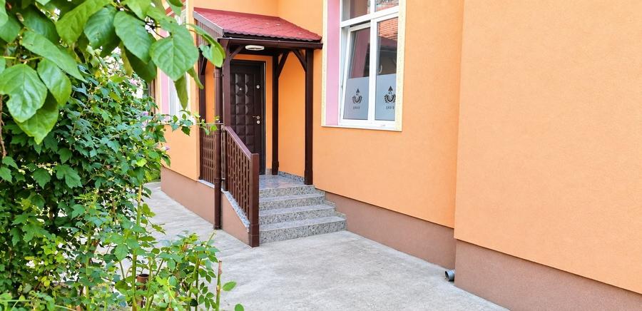 Apartament cu 2 camere nedecomandat în Ultracentral