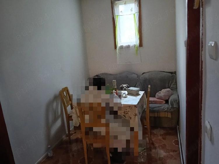Casă cu Teren 1800 Mp în Central