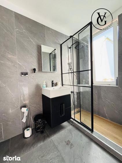Apartament cu 3 camere decomandat, mobilat în Centrul Istoric