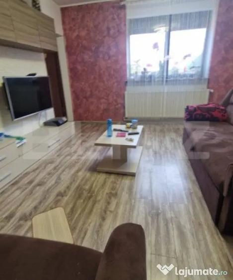 Casă cu 5 camere cu Teren 835 Mp în Satulung