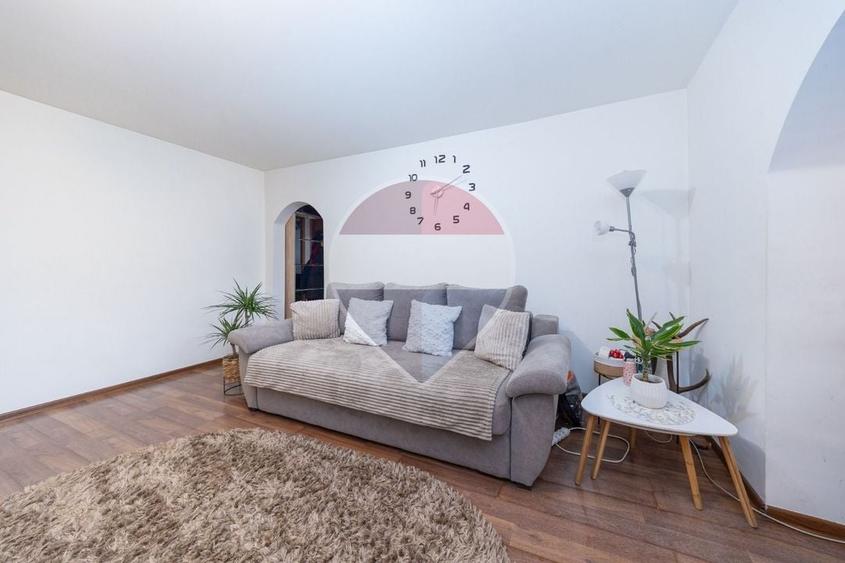 Apartament cu 3 camere de vânzare în zona Stefan cel Mare - 1