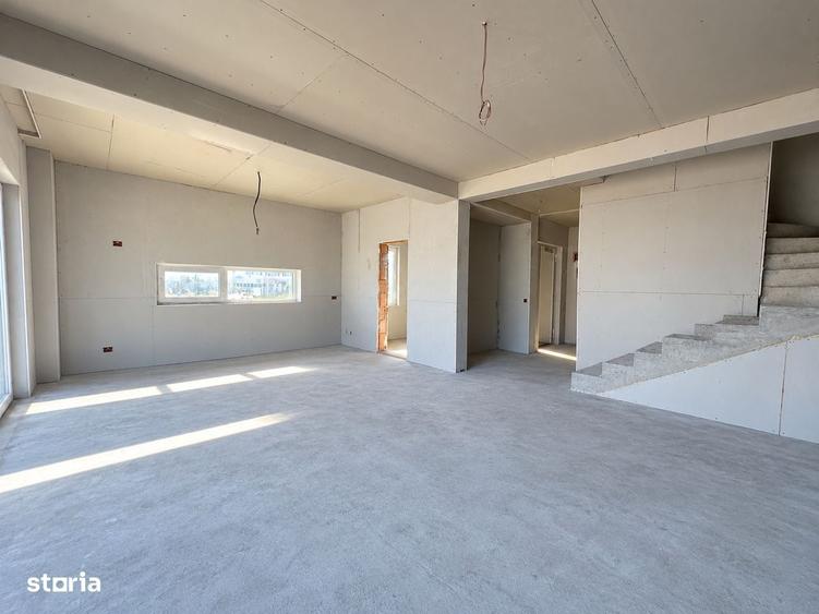 Casă cu 4 camere în Central