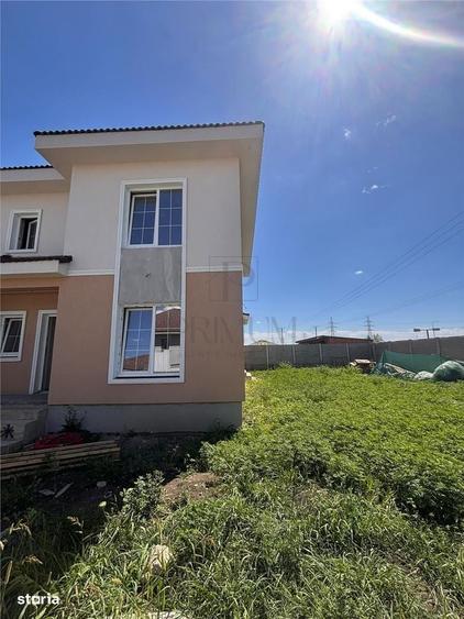 Duplex Despartit Prin Garaj, Mosnita Noua, Bucatarie Inchisa - 2