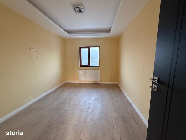 Casă cu 4 camere în Clinceni