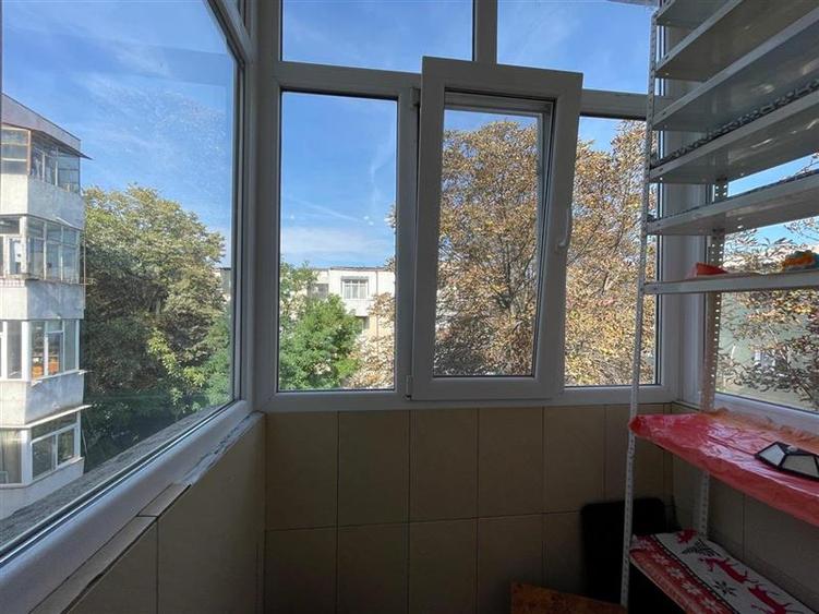 Apartament cu 2 camere decomandat în 23 August