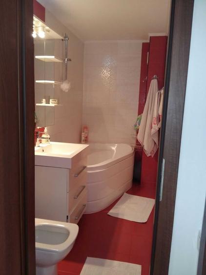 Apartament cu 2 camere decomandat în 13 Septembrie