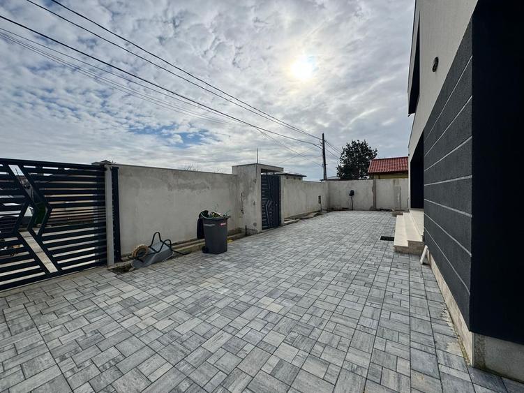 Casă individuală cu 4 camere cu Piscina în Cernica