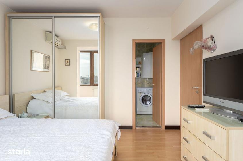 Apartament cu 3 camere în Tineretului