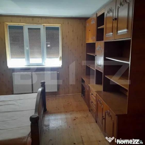 Casă cu 3 camere cu Teren 250 Mp în Central