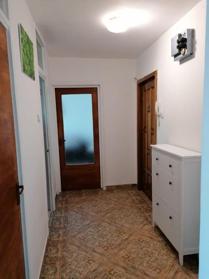 Inchiriez Apartament 2 Camere Decomandat - 6