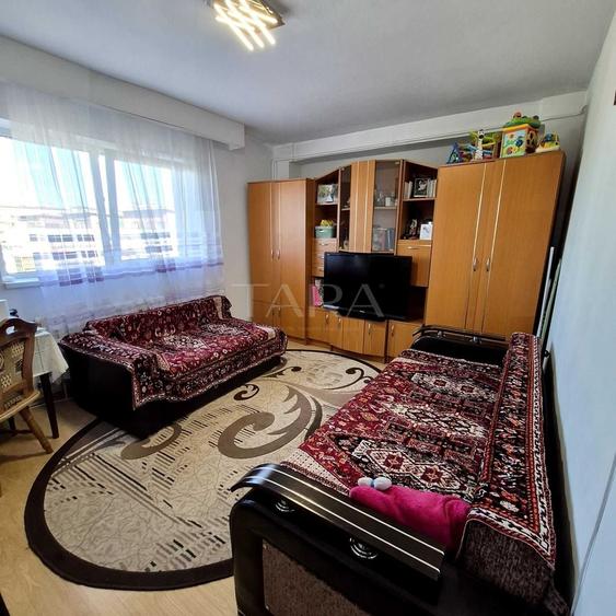 Apartament cu 2 camere decomandat, mobilat în Mărăști