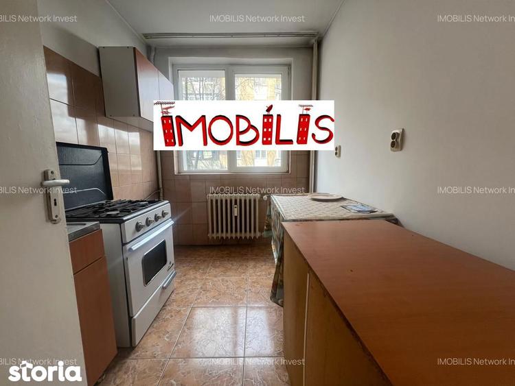 Apartament cu 3 camere semidecomandat în Militari — fotografia 1