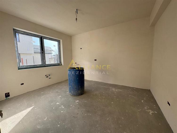 Duplex cu 4 camere cu Teren 219 Mp în Central