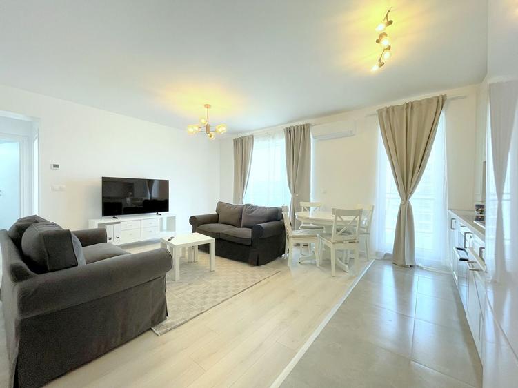 Apartament cu 3 camere decomandat, mobilat în Lipovei