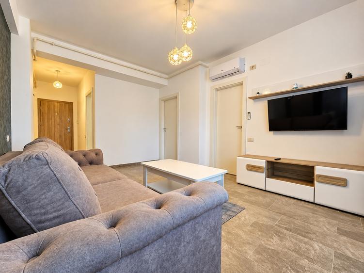 Apartament cu 2 camere semidecomandat, mobilat în Mamaia-Sat