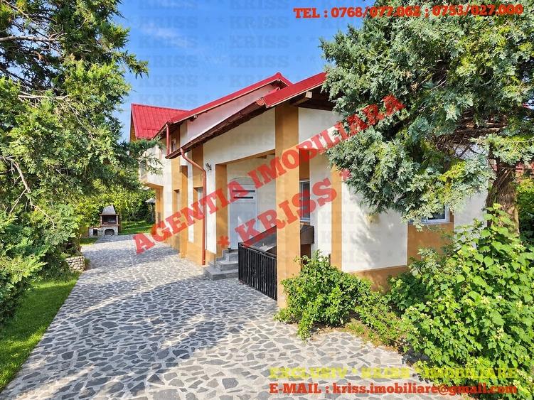 Casă cu 6 camere cu Teren 4000 Mp în Central