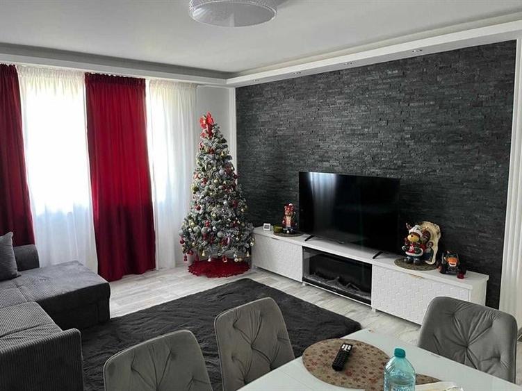 Apartament cu 3 camere în Central