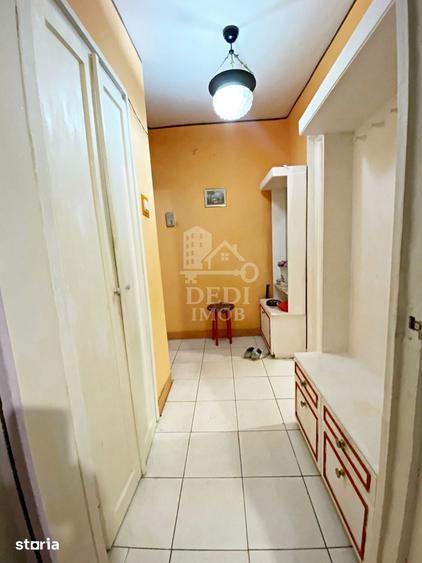 Apartament cu 2 camere semidecomandat în Rogerius