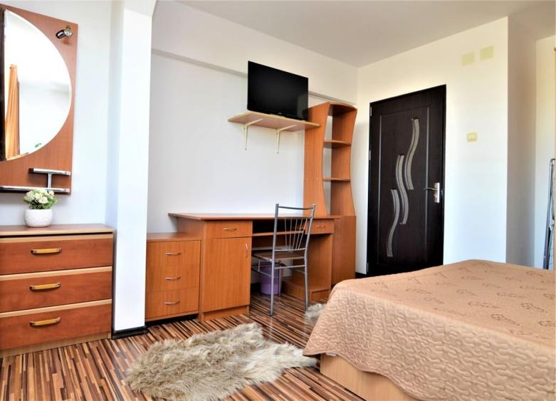 Apartament cu 2 camere decomandat, mobilat în Unirii