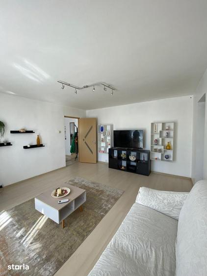 Apartament 2 camere semidecomandat, Et.4/4 Craiovi?a, zona ?coala 33 - 6