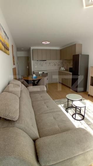 Apartament cu 2 camere decomandat, mobilat în Central