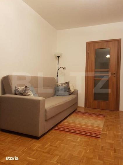 Apartament cu 3 camere semidecomandat în Central