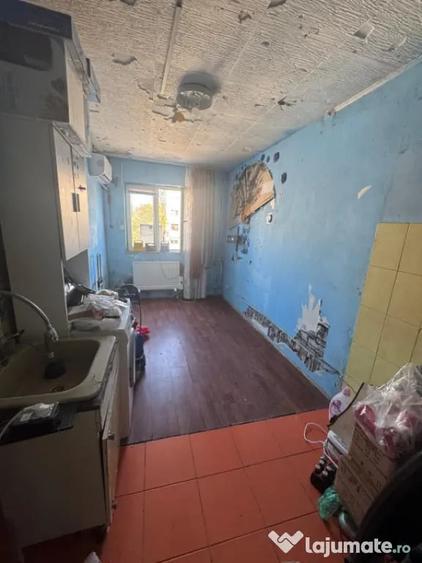 Garsonieră semidecomandată în Valea Rosie