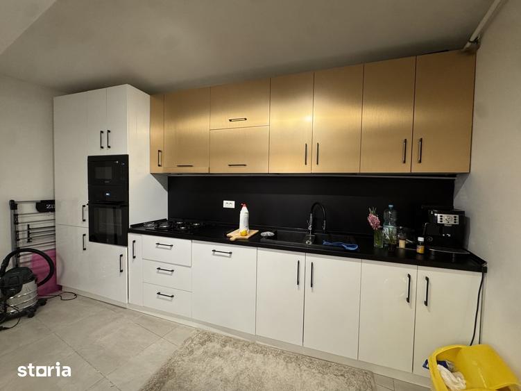 Apartament cu 3 camere în 13 Septembrie