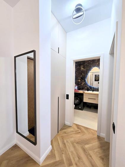 Apartament cu 2 camere semidecomandat în Florești