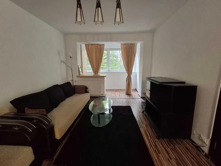 Apartament cu 2 camere decomandat, mobilat în Tineretului