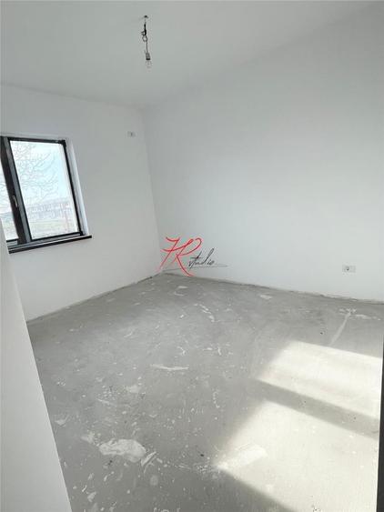 Casă cu 4 camere cu Teren 500 Mp în Corbeanca