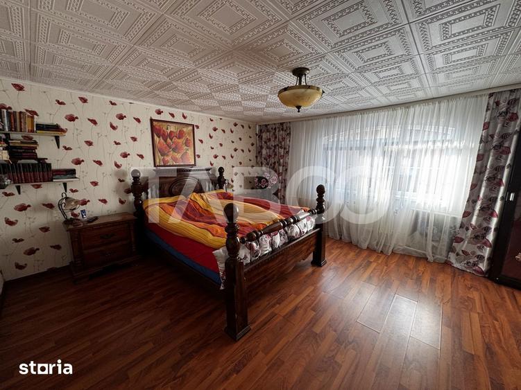 Casă cu 3 camere cu Canalizare în Cristian